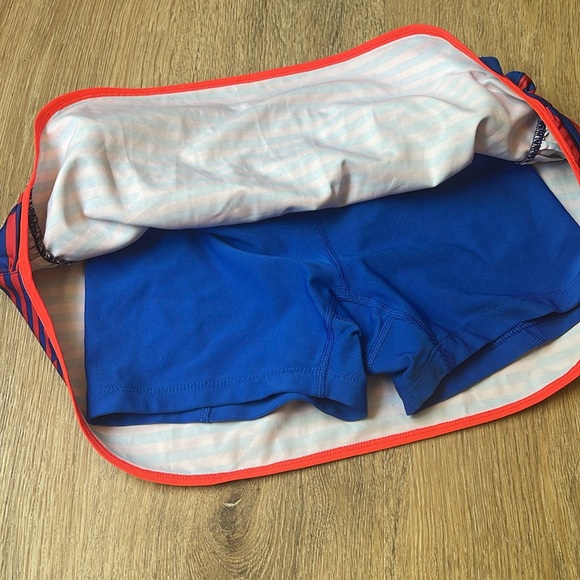 Nike small skort like new blue red strips workout fitness skirt shorts - Picture 4 of 11